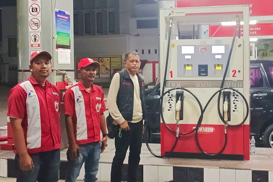 Usai Koordinasi Pengelola SPBU, Polisi Beberkan ‘Panic Buying’ Penyebab Antrean Panjang BBM di Lutim