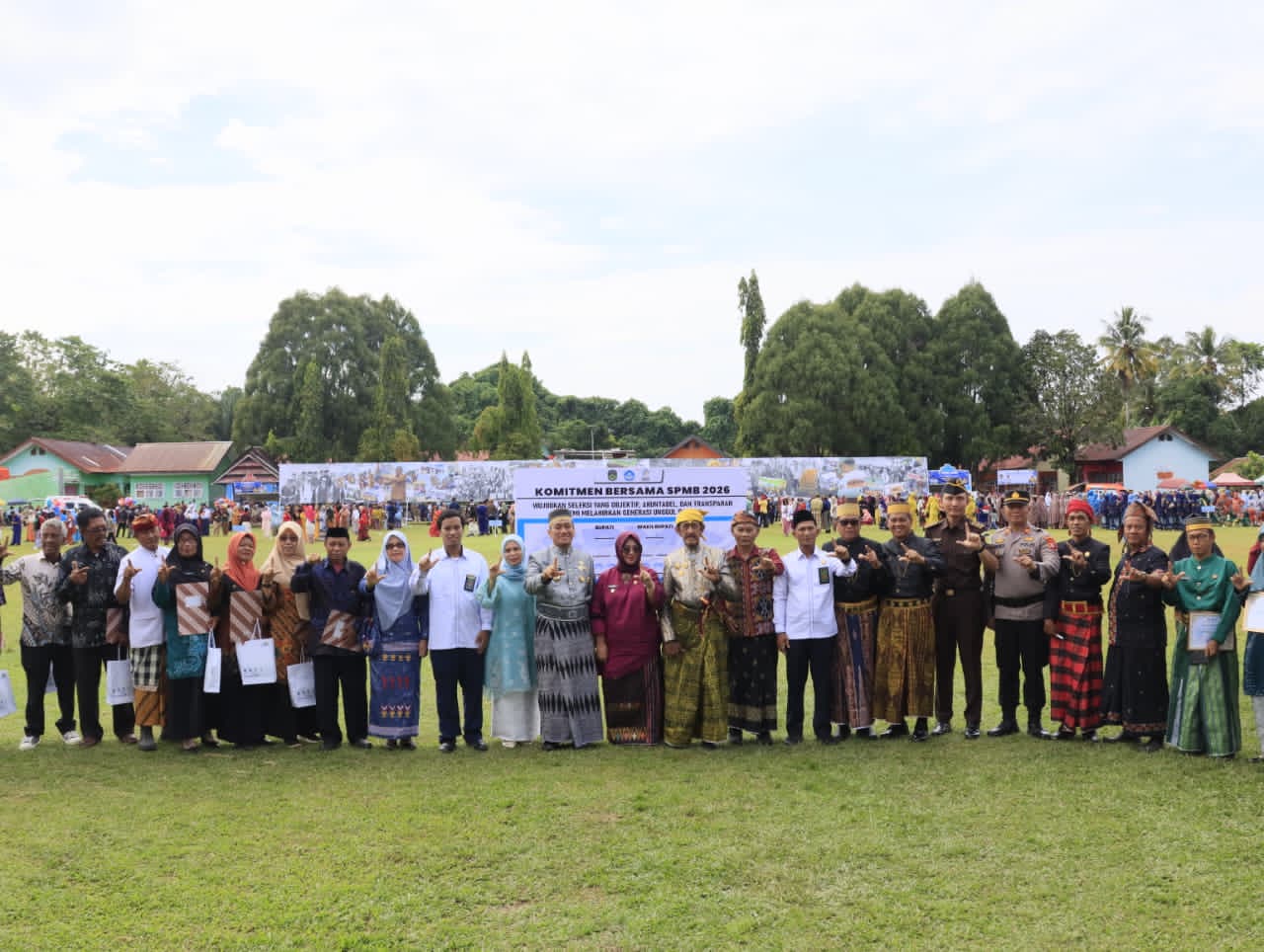 Momentum Hardiknas 2026, Bupati Irwan Dorong Peningkatan Pelayanan Pendidikan di Luwu Timur
